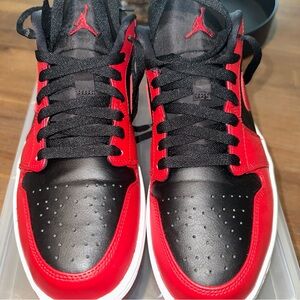Men’s Jordan 1 low reverse bred